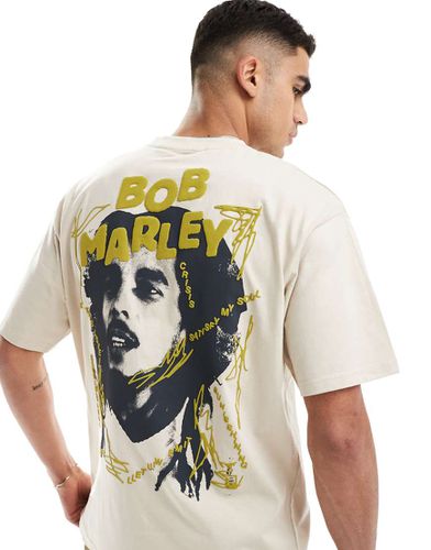 T-shirt beige con stampa di Bob Marley - Pull & Bear - Modalova