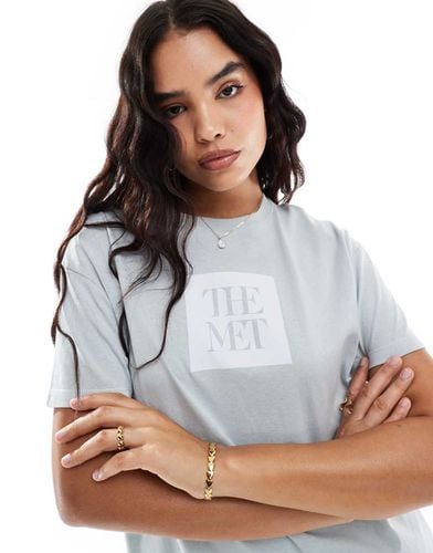 T-shirt pallido con grafica "The Met" - Pull & Bear - Modalova