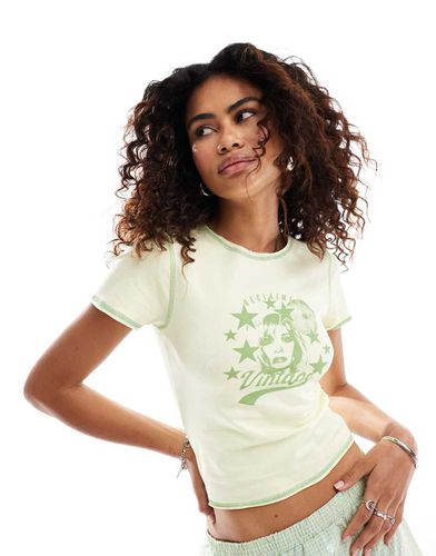 T-shirt mini gialla con stampa stile disco con stelle - Reclaimed Vintage - Modalova