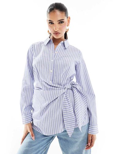 Camicia in popeline a righe a portafoglio - River Island - Modalova