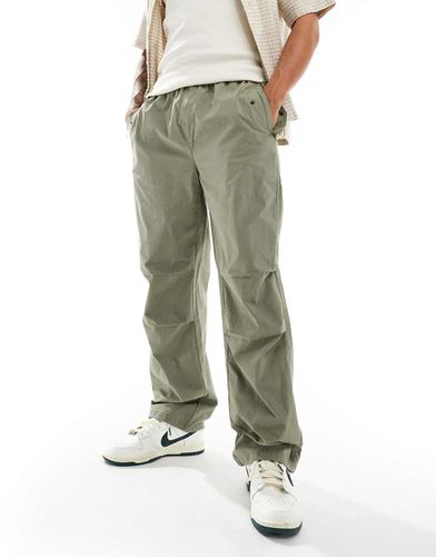 River Island - Pantaloni kaki-Verde - River Island - Modalova