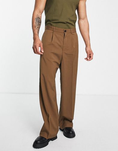 Uno - Pantaloni da abito oversize marroni - Weekday - Modalova