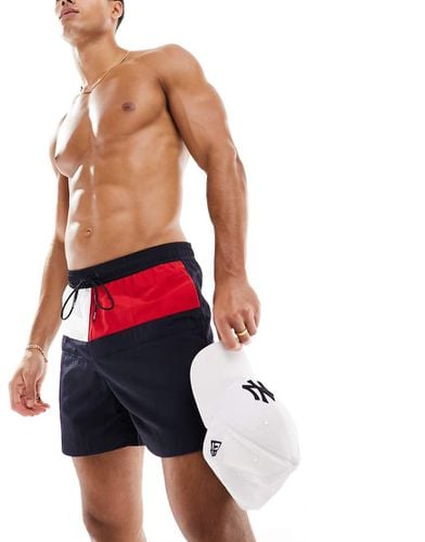 Core Flag - Pantaloncini da bagno medi con coulisse - Tommy Hilfiger - Modalova