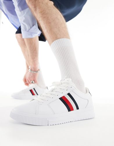 Supercup - Sneakers bianche in pelle a righe - Tommy Hilfiger - Modalova