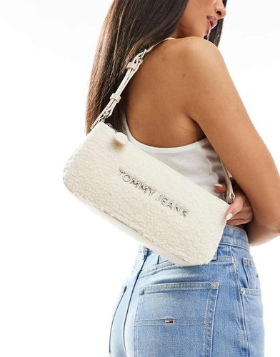 Borsa da spalla basic sporco in pile soffice - Tommy Jeans - Modalova