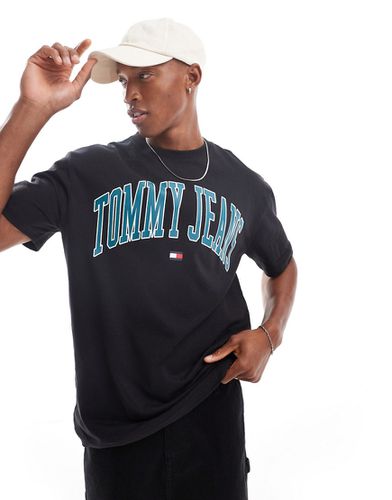 T-shirt nera vestibilità classica stile college con dettaglio colorato - Tommy Jeans - Modalova