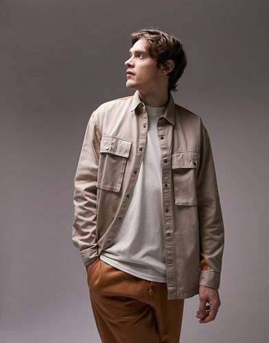 Camicia a maniche lunghe comoda in twill color pietra e arancione con pannelli colorblock in nylon - Topman - Modalova