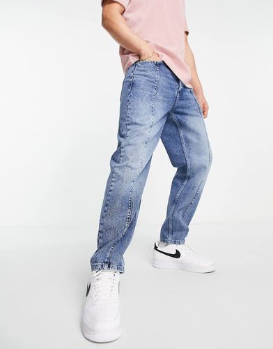 Jeans comodi con cucitura centrale lavaggio medio - Topman - Modalova