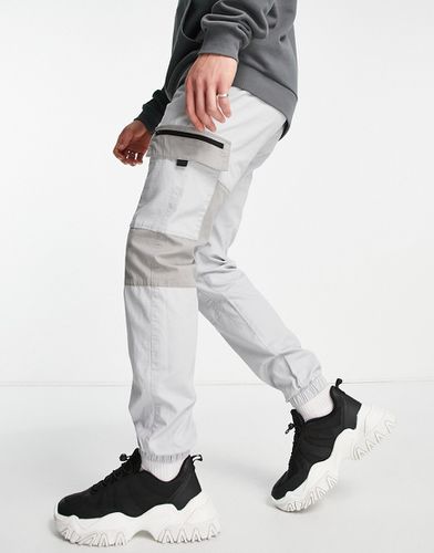Pantaloni cargo comodi color block - Topman - Modalova