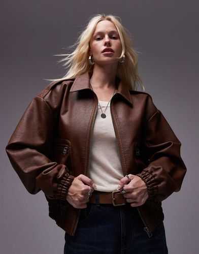 Giacca bomber oversize in pelle sintetica - Topshop - Modalova