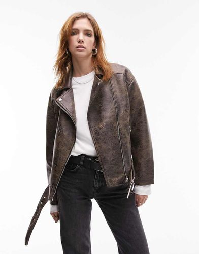 Giacca biker oversize in pelle sintetica effetto slavato - Topshop - Modalova