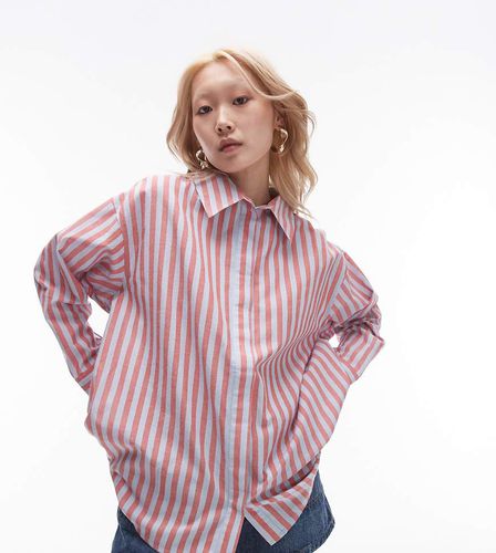 Camicia leggera a righe color rosso e blu - Topshop Petite - Modalova