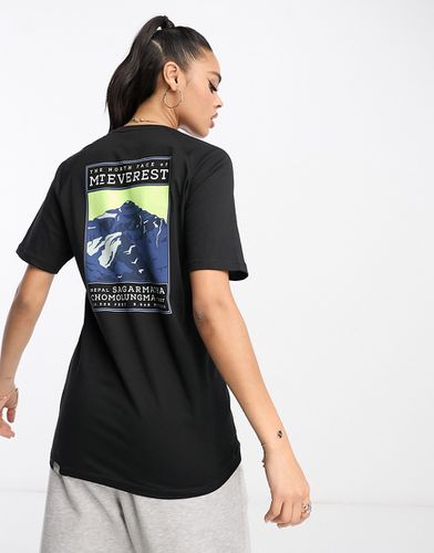 Faces - T-shirt boyfriend nera con stampa "Everest" sul retro - The North Face - Modalova
