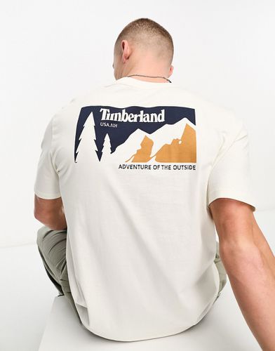 T-shirt sporco con stampa di montagne sul retro - Timberland - Modalova