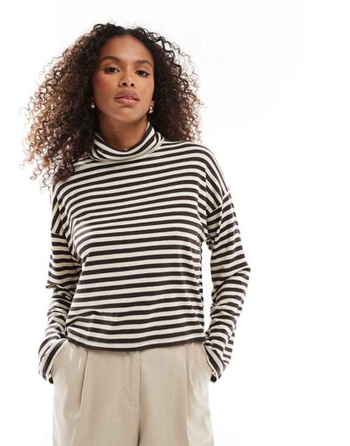 Aware - Top in jersey accollato a righe crema e marrone - Vero Moda - Modalova