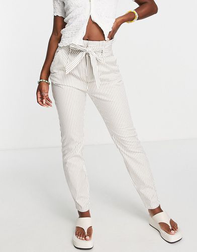 Pantaloni slim crema a vita alta - Vero Moda - Modalova