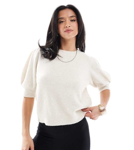 T-shirt en maille à manches bouffantes - Crème - Vero Moda Petite - Modalova