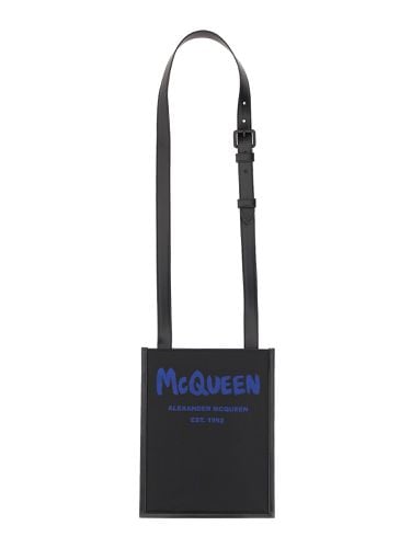 Smartphone bag with graffiti logo - alexander mcqueen - Modalova