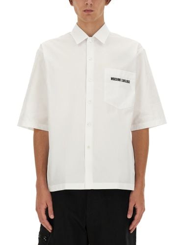 Moschino upsidedown logo shirt - moschino - Modalova