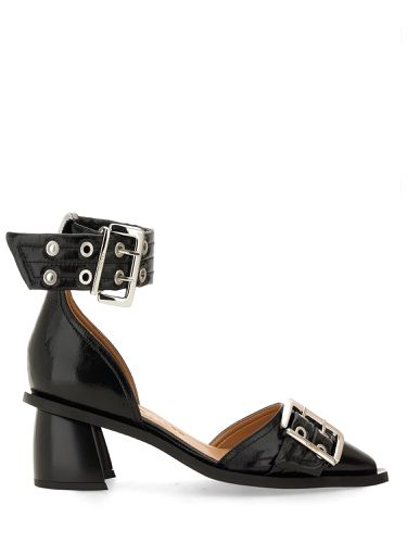 Ganni buckle pump - ganni - Modalova