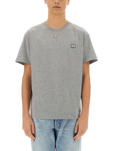 Cotton t-shirt with "vlogo" patch - valentino - Modalova