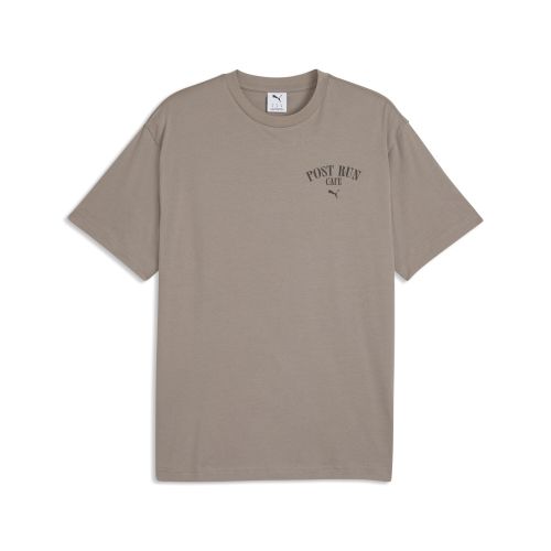 Graphic Cafe Relaxed T-Shirt Men in Beige | Size Large - PUMA - Modalova