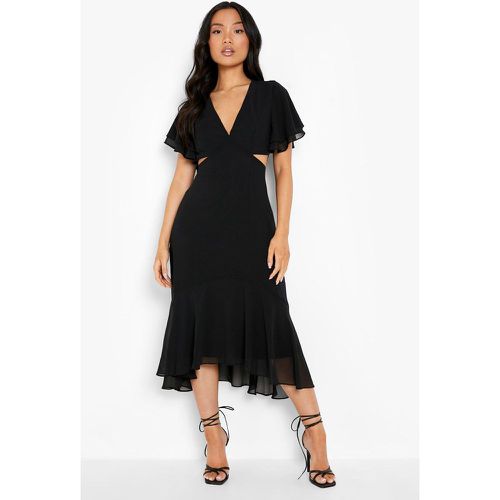 Vestito midi Petite con scollo a V e maniche a campana - boohoo - Modalova