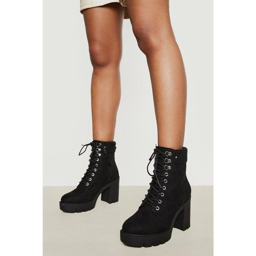 Botas Militares Con Tacón Y Detalle En El Tobillo - boohoo - Modalova