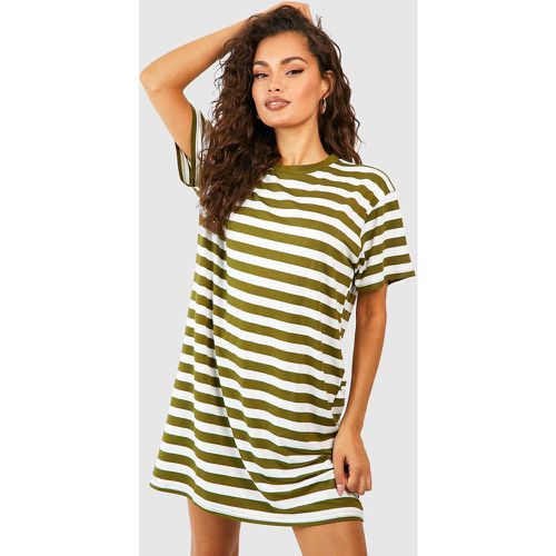 Vestito T-shirt oversize a righe - boohoo - Modalova