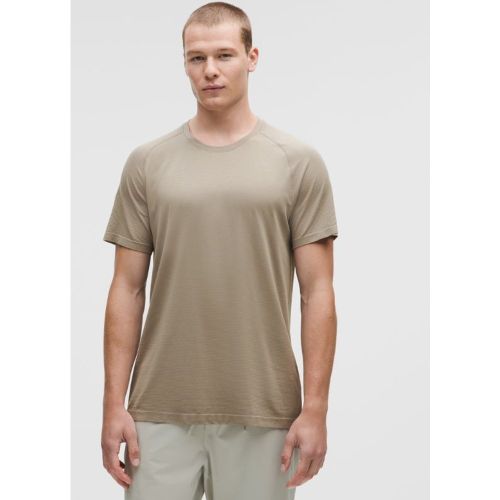 “ T-Shirt Metal Vent Techs â€“ Gris â€“ Taille L - lululemon - Modalova