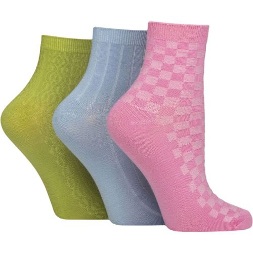 Women's 3 Pair Plain and Patterned Bamboo Ankle Socks Textured Ocean View 4-8 - SockShop - Modalova