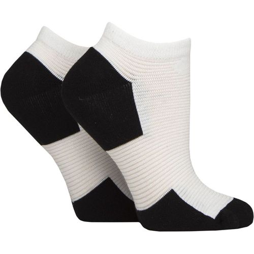 Women's 2 Pair Bamboo Sheer Stripe Cushioned Heel and Toe No-Show Socks / Black 4-8 - Elle - Modalova