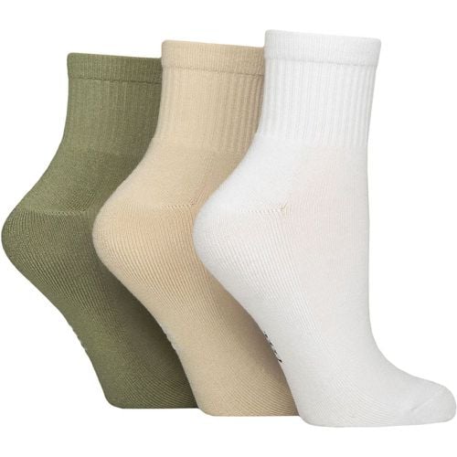 Women's 3 Pair Elle Half Cushion Bamboo Sport Anklet Socks White / Beige / Khaki 4-8 - SockShop - Modalova