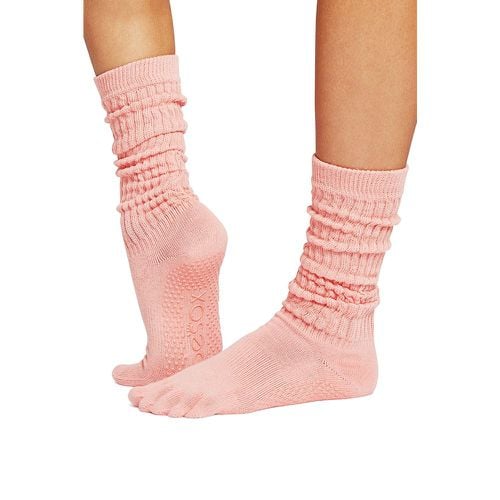 Women's 1 Pair ToeSox Full Toe Full Grip Slouch Yoga Socks Blaze Medium - SockShop - Modalova