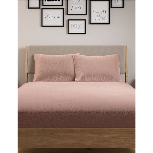 Pack Teddy Fleece Standard Pillowcases pink - Marks & Spencer - Modalova