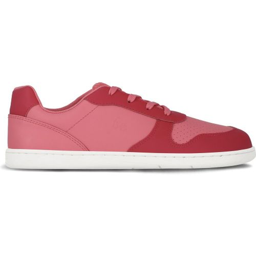 Be Lenka Scoot in nero sono delle scarpe per bambini in stile barefoot che uniscono un look retrò a un comfort massimo. La versione Junior presenta l - MAG11632434 - Modalova