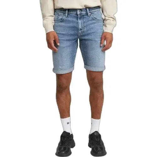 Die Shorts Mosa hat eine gerade Beinform, die bis zum Knie fällt. Die integrierte Münztasche an der Tasche mit Einsatz verleiht dieser Jeansshorts G - MAG10245732 - Modalova