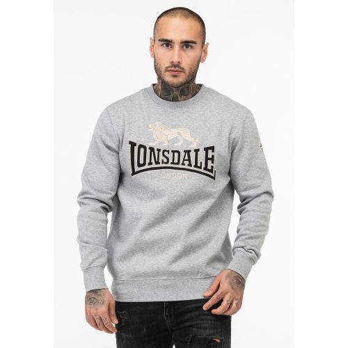 Sweatshirt mit großem gesticktem Aufnäher vorne und einem gewebten Etikett Lonsdale am linken Ärmel. Der Innensaum des Kragens ist aus kontrastiere - MAG8751916 - Modalova