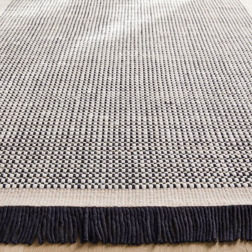 Sekot Handwoven Fringed 100% Wool Rug - AM.PM - Modalova