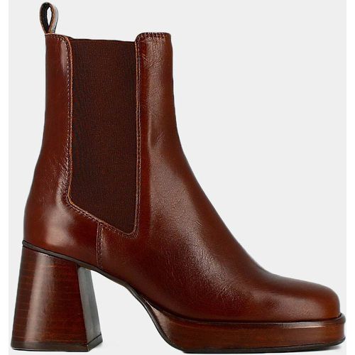 Becca Platform Chelsea Boots in Leather - JONAK - Modalova