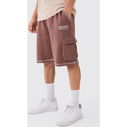 Pantaloncini Cargo rilassati a livello mondiale con cuciture a contrasto - boohoo - Modalova