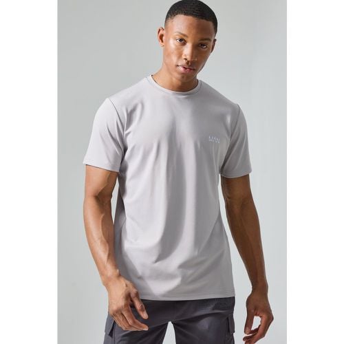 Camiseta Man Active Deportiva Resistente - boohoo - Modalova