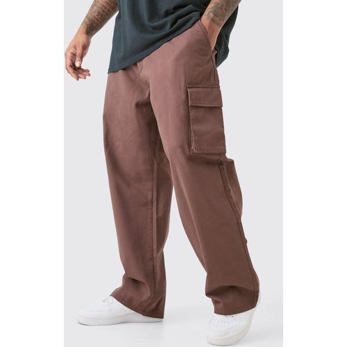 Pantaloni Cargo Plus Size rilassati in twill con vita fissa - boohoo - Modalova