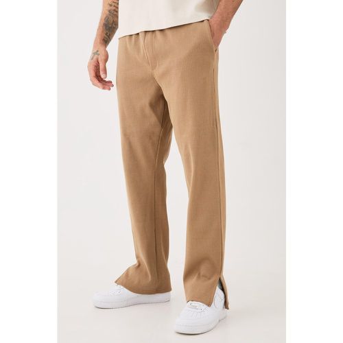 Pantaloni tuta Regular Fit pesanti a coste con spacco sul fondo - boohoo - Modalova