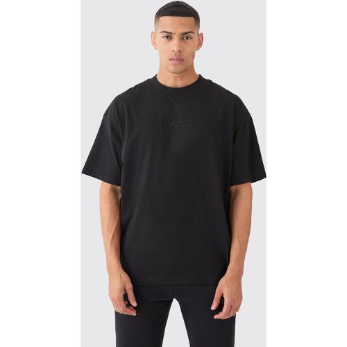 Camiseta Oversize Básica Con Firma Man Y Cuello Extendido - boohoo - Modalova