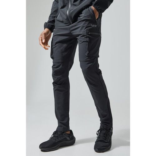 Pantaloni tuta Cargo Man Active - boohoo - Modalova