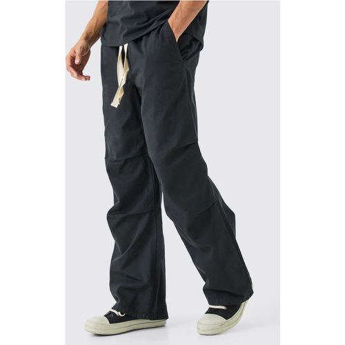 Pantaloni extra comodi con vita elasticizzata e laccetti a contrasto - boohoo - Modalova
