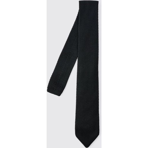 Cravatta sottile in maglia nera con trama in rilievo - boohoo - Modalova