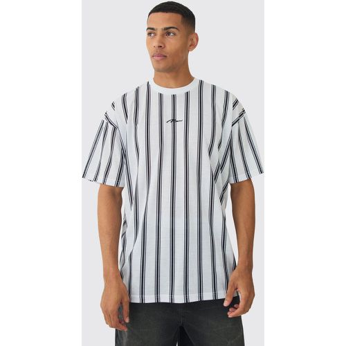 Oversized Stripe Man Signature T-Shirt - boohoo - Modalova