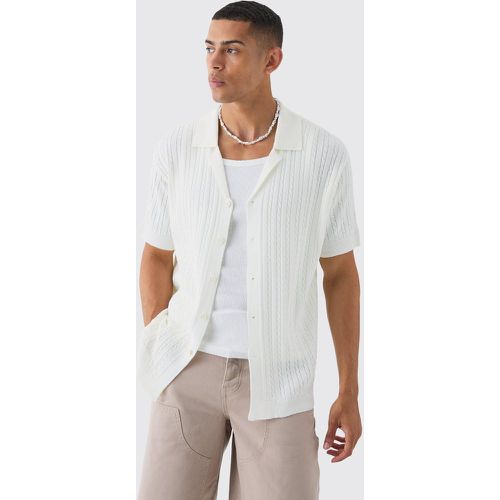 Short Sleeve Revere Cable Knit Shirt - boohoo - Modalova